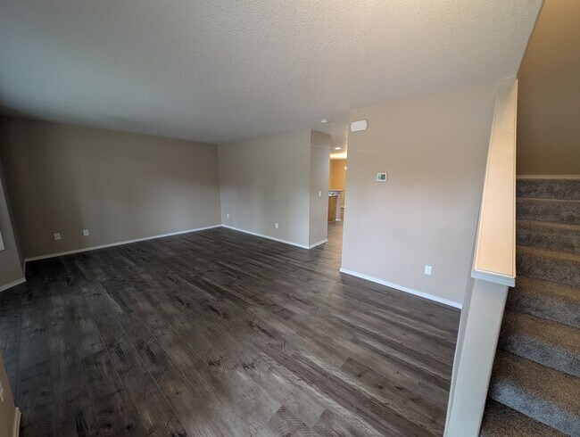 Building Photo - 7302 Hayworth Ave NE