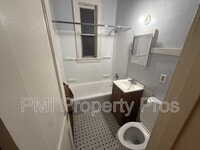 Building Photo - 912 S 21st St