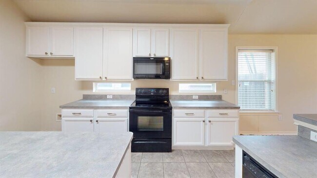 Building Photo - 2816 Mission Tejas Dr