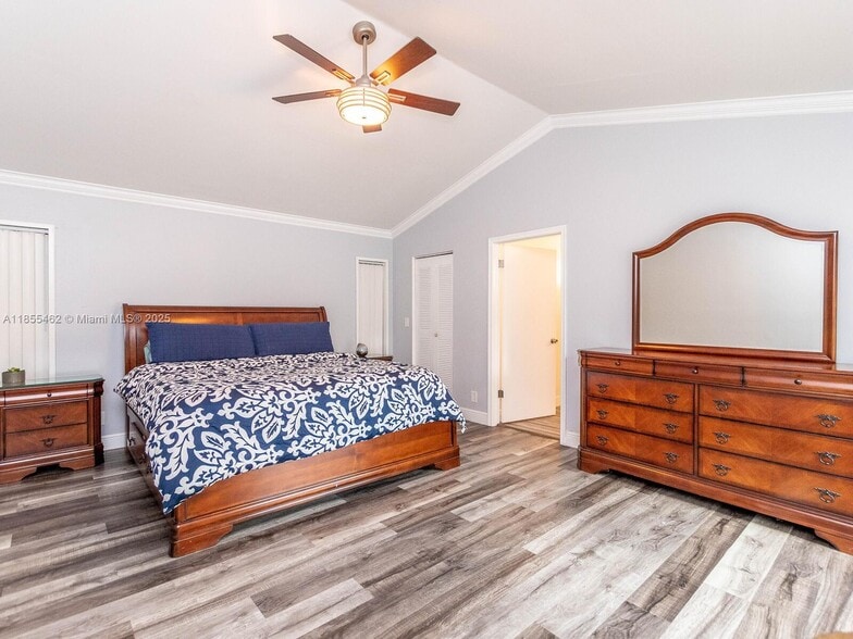 Building Photo - 9939 Majestic Way