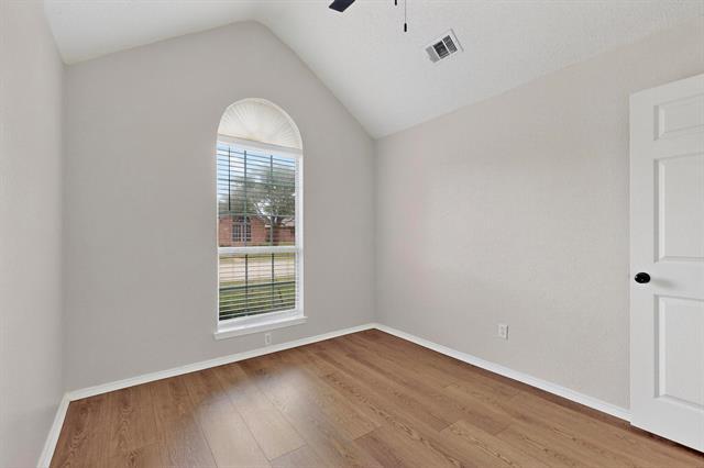 Building Photo - 2864 Hampshire Ln