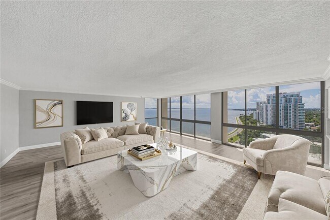 Building Photo - 3301 Bayshore Blvd