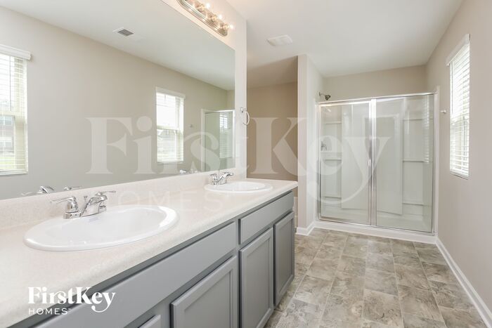 Building Photo - 2117 Massey Ln