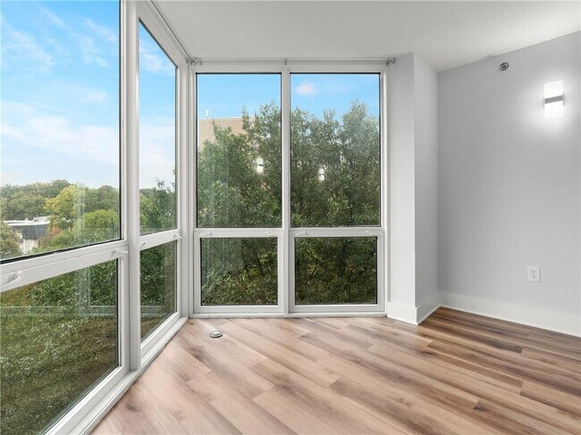 Building Photo - 2870 Pharr Ct S Northwest