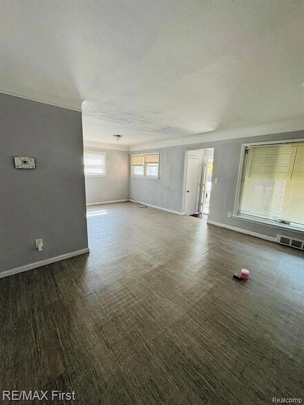 Building Photo - 15318 Whitcomb