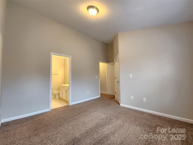 Building Photo - 8223 Chaceview Ct