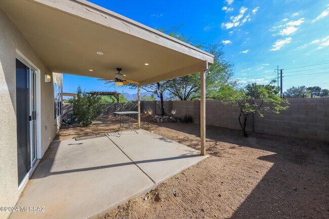 Building Photo - 2083 S Mcconnell Dr