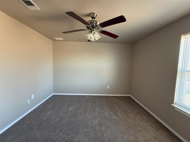 Building Photo - 704 E College St