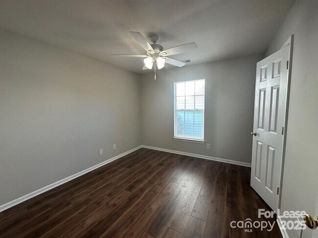 Building Photo - 8712 Fieldcroft Dr