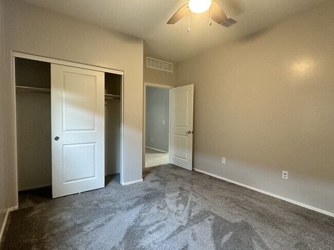 Building Photo - 7303 S Via Tierra Mesa