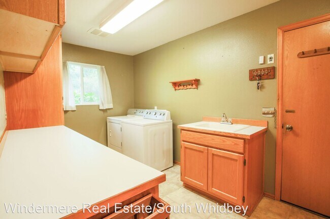 Building Photo - 2 br, 2 bath House - 1027 Serenity Pines
