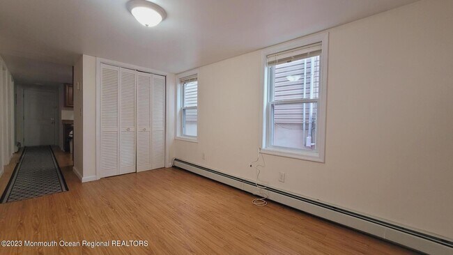 Building Photo - 218 Porter Ave