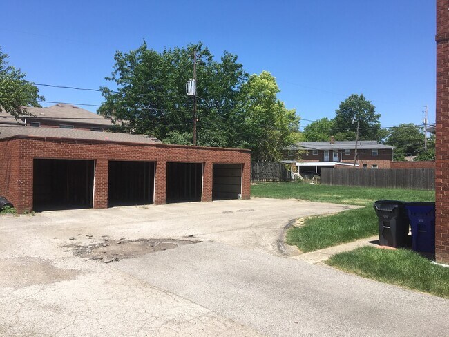 Building Photo - 1869 N Star Rd