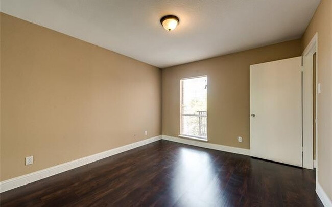 Building Photo - Boca Raton 221
