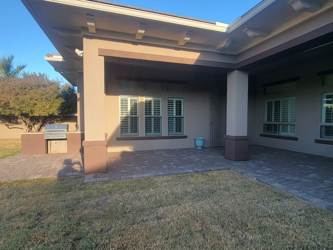 Building Photo - Captivating 5bd 4.5 bth in chandler