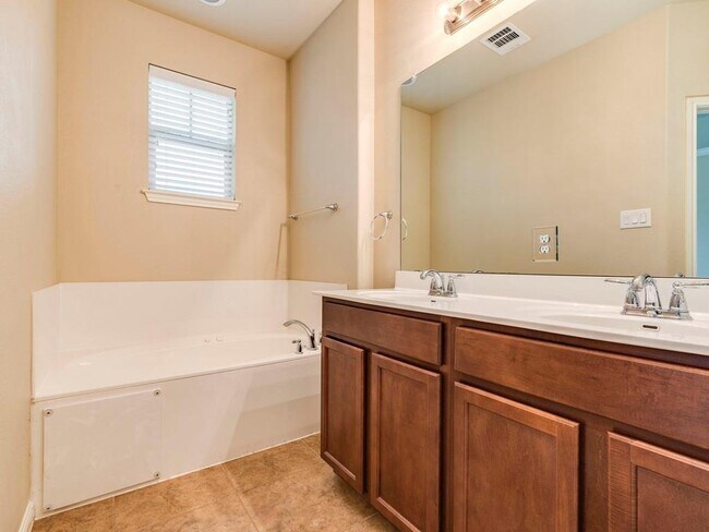 Building Photo - 14001 Avery Ranch Blvd