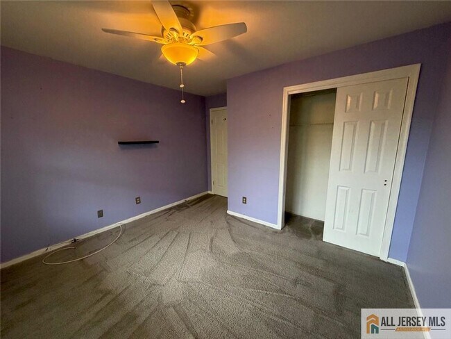 Building Photo - 2509 Candlelight Ct