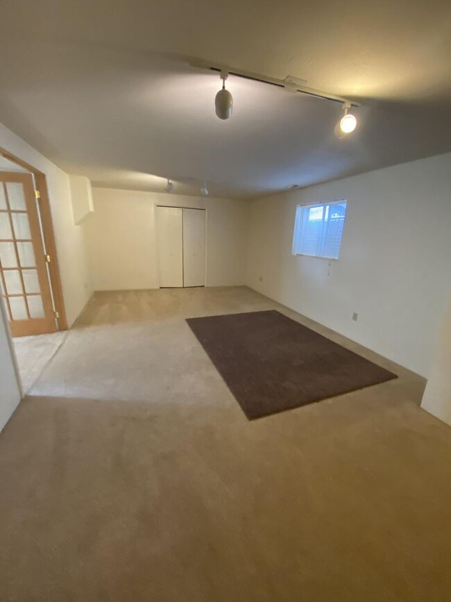 Building Photo - 428 E 1150 N