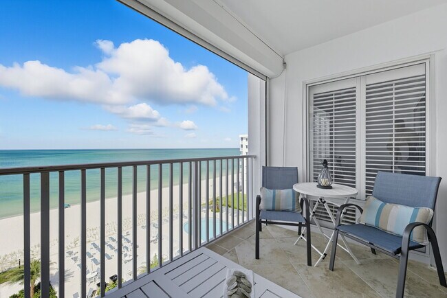 Building Photo - Naples Continental - Condo on the beach!!