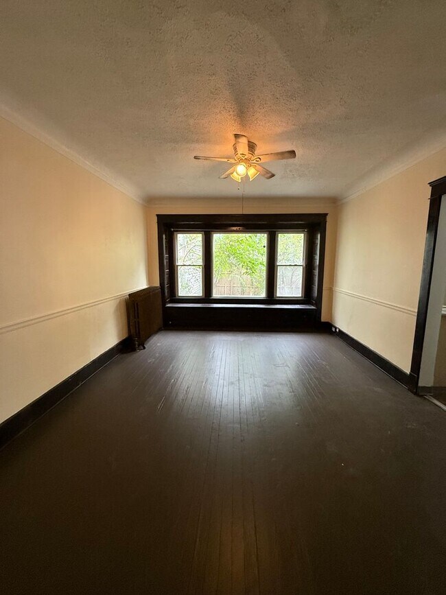 Building Photo - 1519-1525 Clark Ave