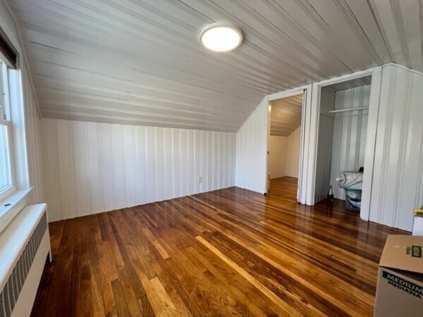 Building Photo - 375 Elm St