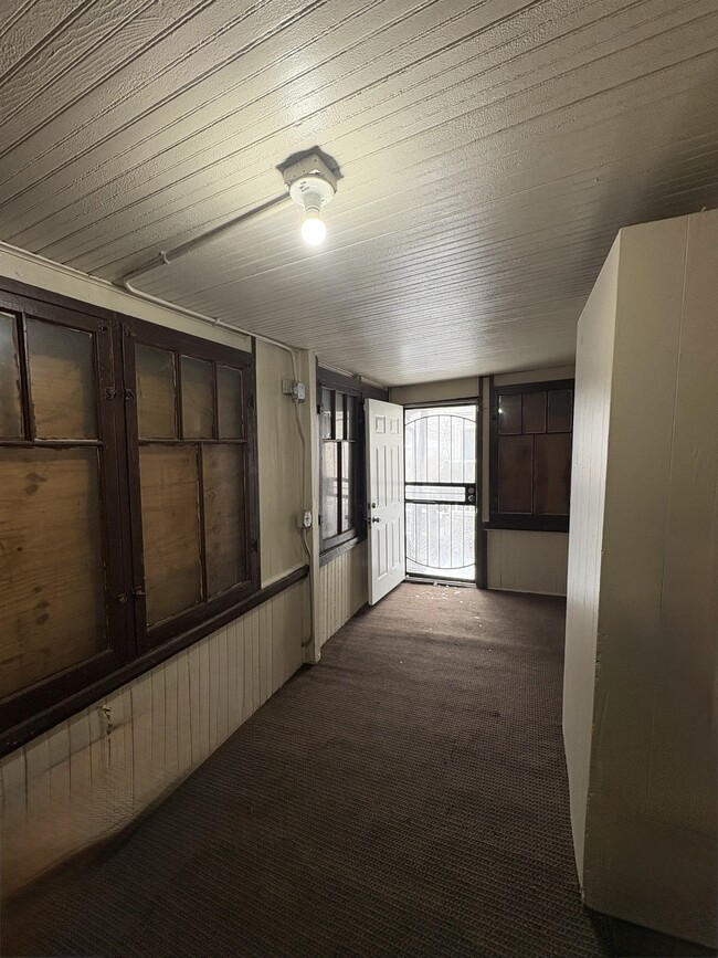 Building Photo - 12027 S Lafayette Ave