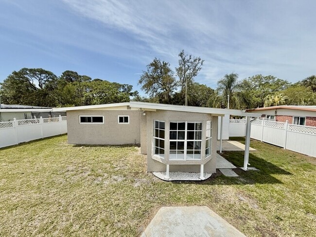 Building Photo - 5045 Osprey Ln