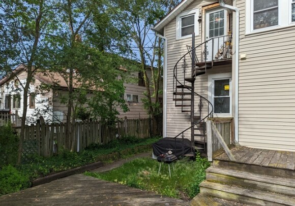 Building Photo - Newly Renovated 3-Bedroom Apartment in Michigan City - $1095