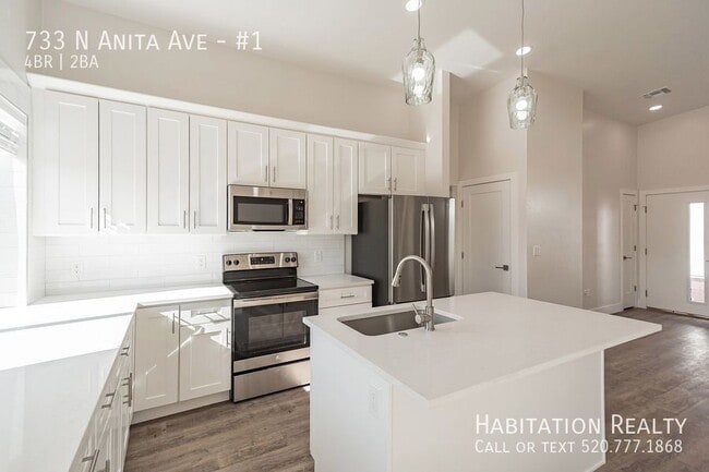 Building Photo - 733 N Anita Ave