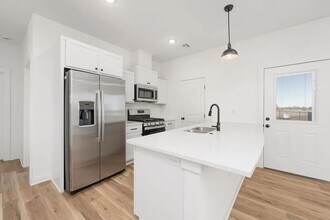 Building Photo - 2331 Spring Hill Ct-