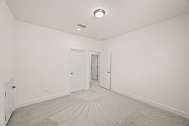 Building Photo - 4906 Sabine Terrace Dr