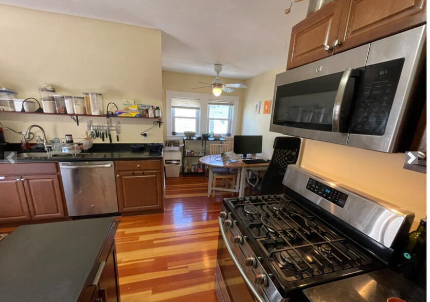 Building Photo - 21 Chandler St