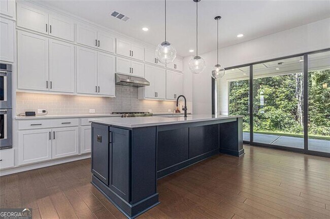 Building Photo - 7043 Foundry Dr