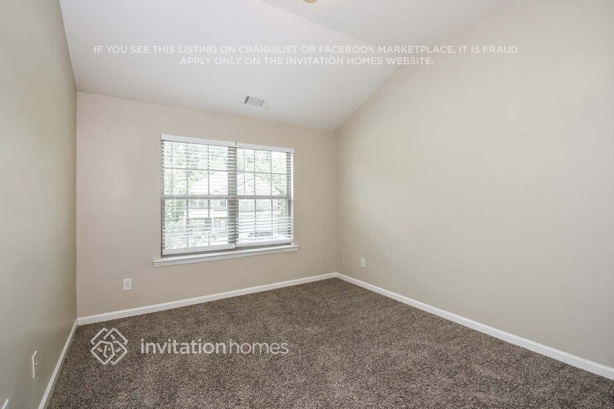 Building Photo - 5395 Bucknell Trace
