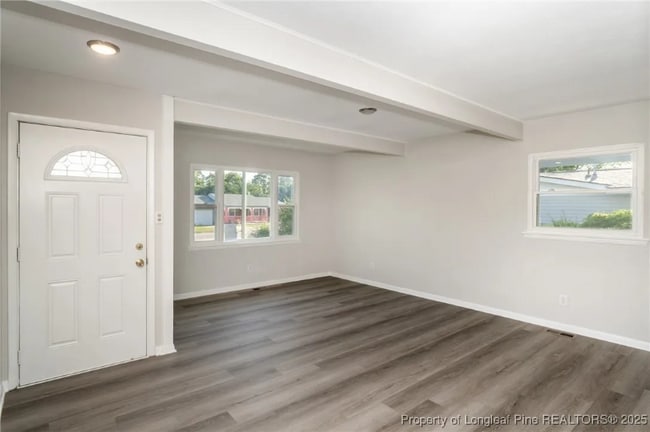 Building Photo - 675 Wiltshire Rd