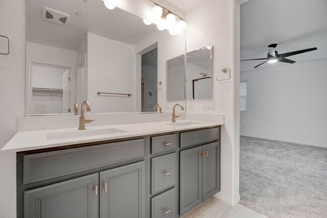 Building Photo - 111 Balsam Leaf Ct