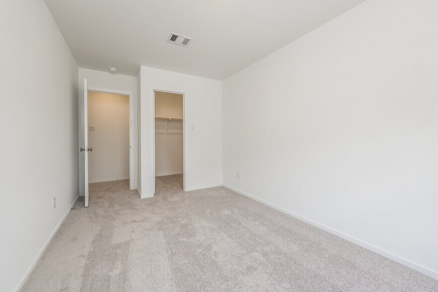 Building Photo - 13487 Sonali Springs Dr