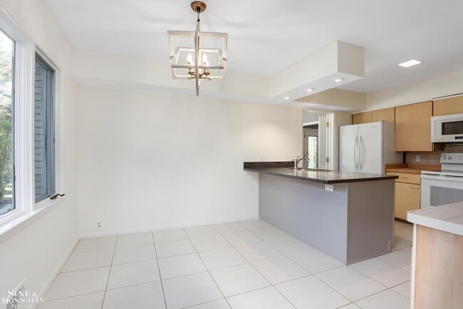 Building Photo - 15838 Windmill Pointe Dr