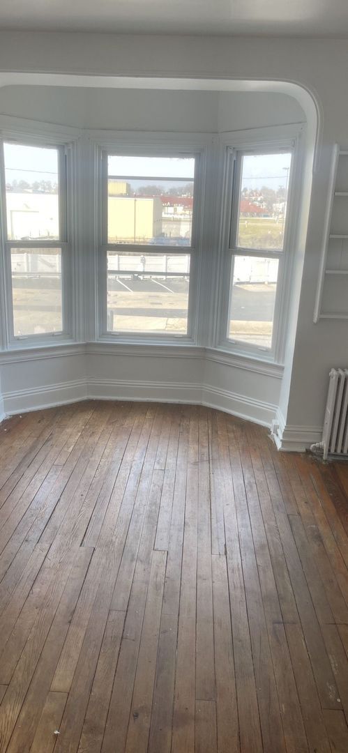 Building Photo - 1124 W Market St