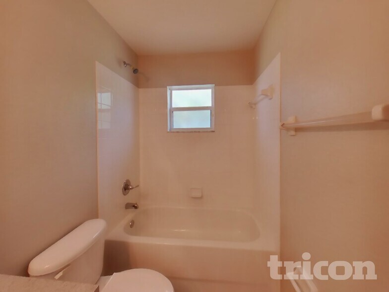 Building Photo - 2257 Barn Owl Ave