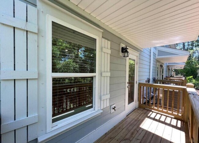 Building Photo - 44 Sandhill Pines Dr