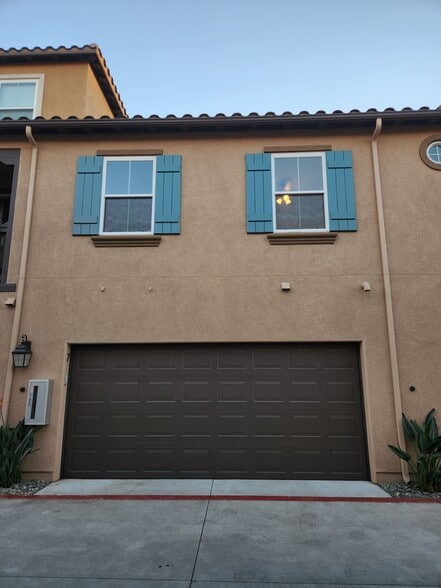 Building Photo - 17023 Calle Trevino