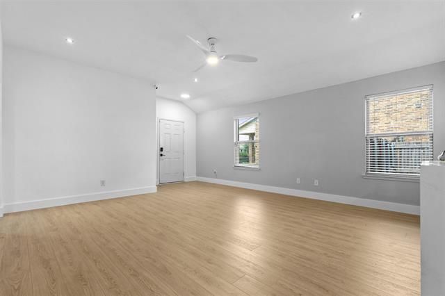 Building Photo - 257 Cyrus St