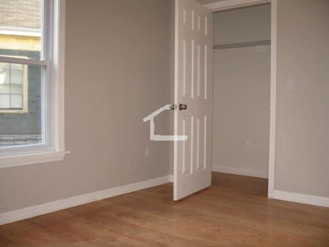 Building Photo - 9/1 Oversized, renovated 4BR/2BA in Allston, w/d in unit!