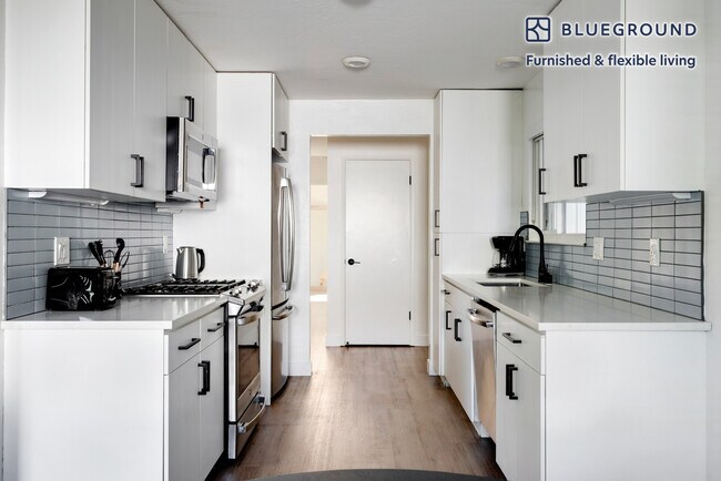 Building Photo - 20200 Lucille Ave