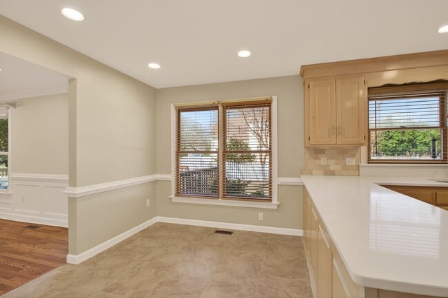 Building Photo - 5 Bed, 2.5 Bath Home in the Heart of Red Mill Farms