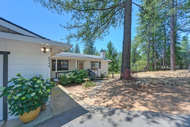 Building Photo - 3-Bedroom Home on a Foresthill Cul-de-Sac