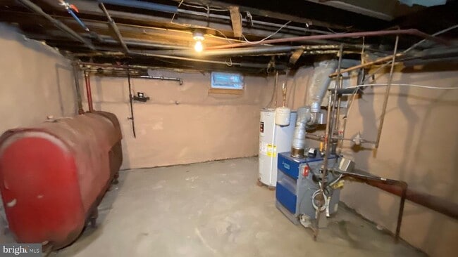 Building Photo - 534 Green St