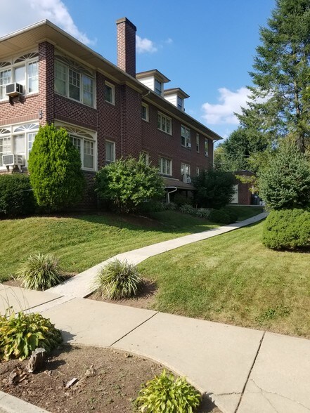 Building Photo - 1101 Rambler Ave