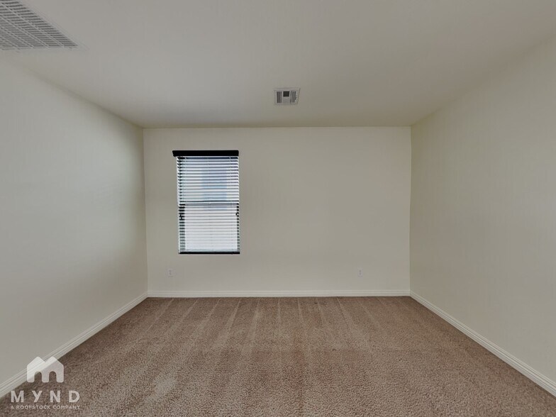 Building Photo - 10709 Dobbs Ave